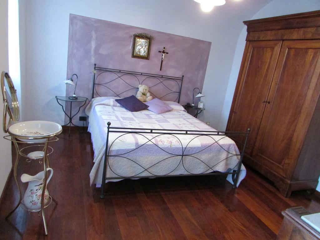 Casa Antica Rosetta Guest House Dolcedo Exterior photo